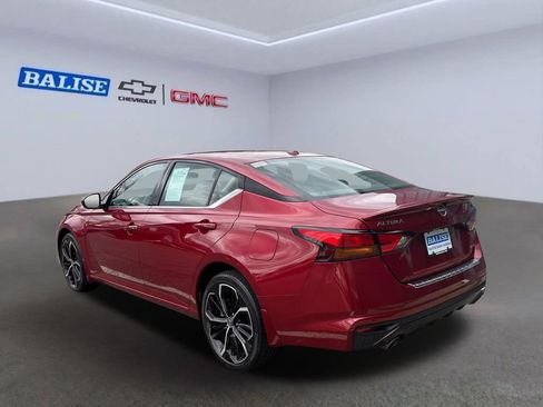 Used 2023 Nissan Altima 2.5 SR w/ SR Premium Package AWD/4WD image 5