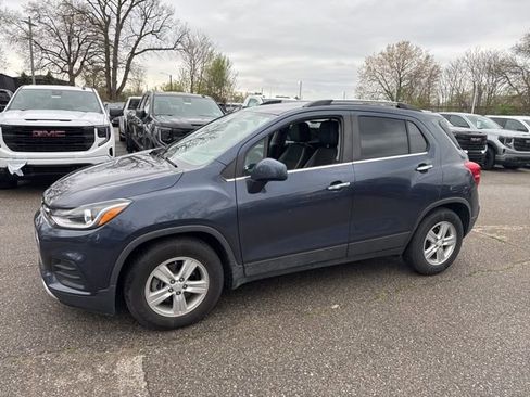 Certified 2019 Chevrolet Trax LT w/ LT Convenience Package FWD image 5