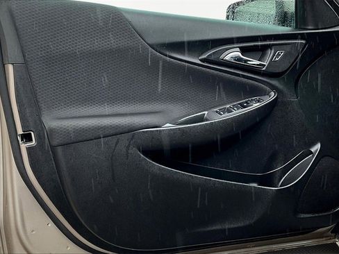 Used 2025 Chevrolet Malibu LT image 22