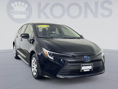 Used 2024 Toyota Corolla LE image 10