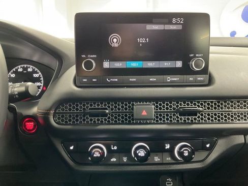 Certified 2025 Honda HR-V Sport image 21