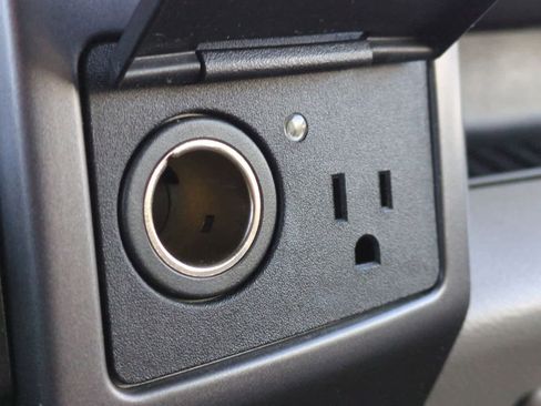 Used 2016 Ford F150 XLT w/ Equipment Group 302A Luxury image 27