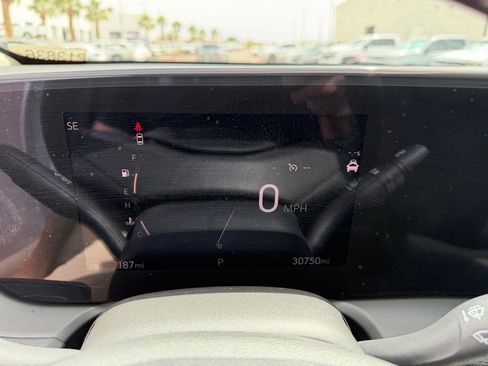 Used 2025 Buick Encore GX Preferred image 25