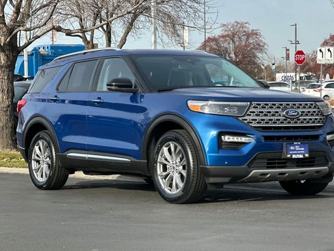 Certified 2022 Ford Explorer Limited w/ Equipment Group 301A image 9