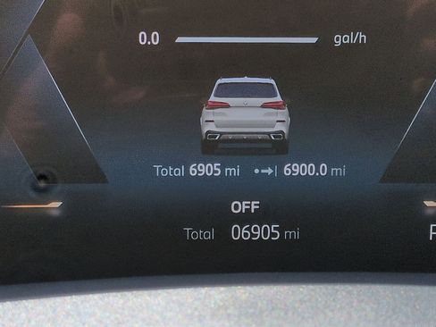 Used 2026 BMW X5 sDrive40i w/ M Sport Package image 14