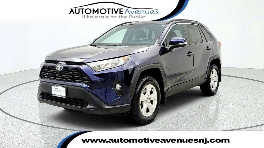 Used 2021 Toyota RAV4 XLE AWD/4WD image 1