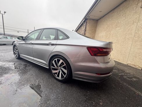 Used 2019 Volkswagen Jetta GLI image 4