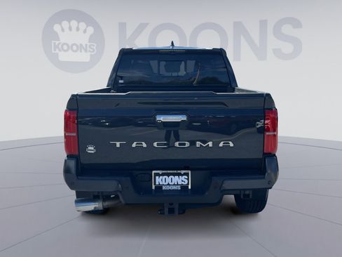 Used 2024 Toyota Tacoma Limited w/ Limited Package (LT) AWD/4WD image 5