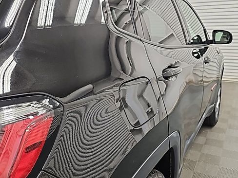 Used 2022 Jeep Compass Trailhawk image 10