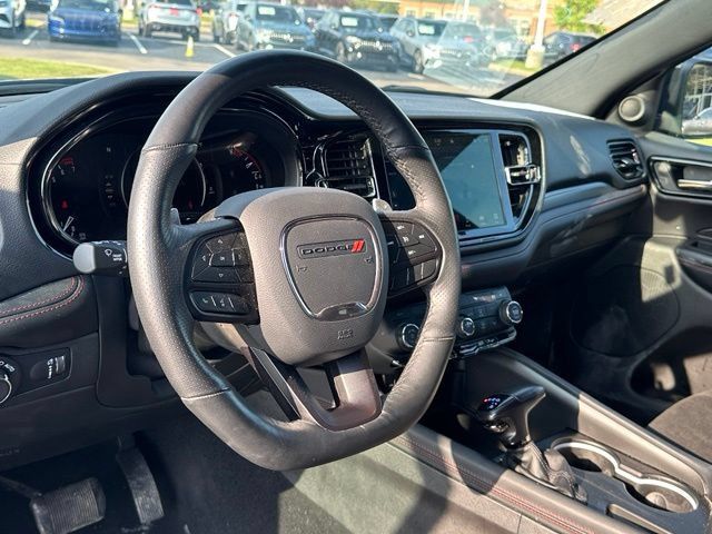 Used 2025 Dodge Durango GT w/ Blacktop Package AWD/4WD image 13