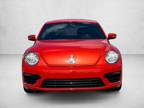 Used 2018 Volkswagen Beetle 2.0T S w/ Style & Comfort Package For S FWD image 3