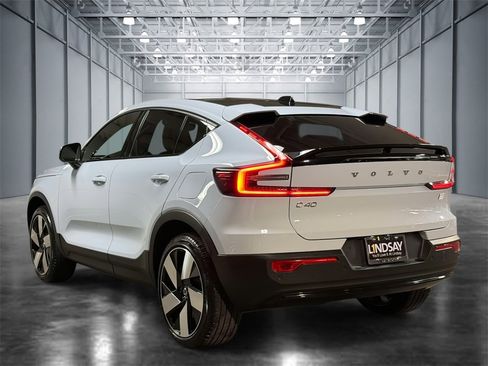 Used 2024 Volvo C40 P8 Recharge Ultimate image 12