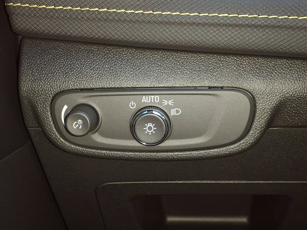 New 2026 Chevrolet TrailBlazer ACTIV w/ Convenience Package FWD image 17