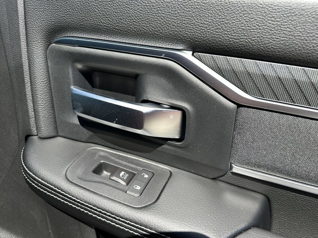 New 2026 RAM 2500 Big Horn AWD/4WD image 42