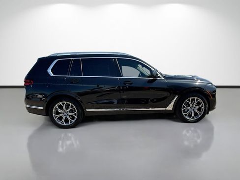 Used 2023 BMW X7 xDrive40i w/ Premium Package AWD/4WD image 2
