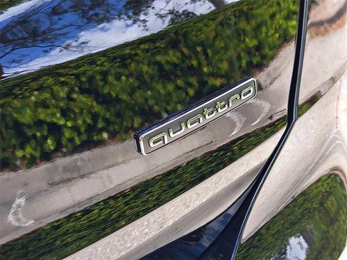 New 2025 Audi Q3 2.0T Premium Plus image 5