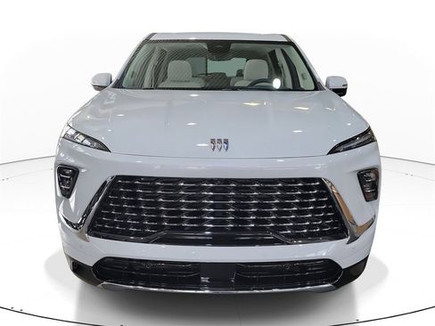 New 2026 Buick Enclave Avenir w/ Super Cruise Package image 2