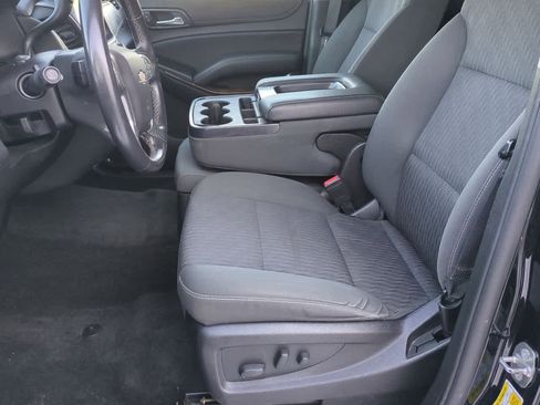 Used 2017 Chevrolet Suburban LS image 15