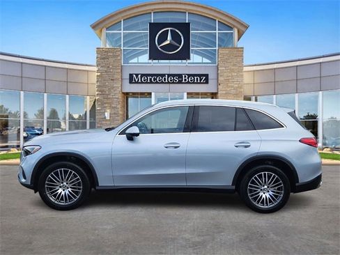 Certified 2025 Mercedes-Benz GLC 300 4MATIC image 2