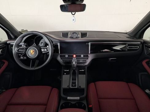 New 2026 Porsche Macan AWD/4WD image 20