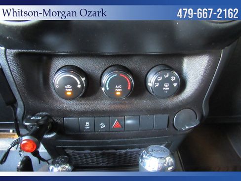 Used 2018 Jeep Wrangler Unlimited Sport w/ Connectivity Group image 37