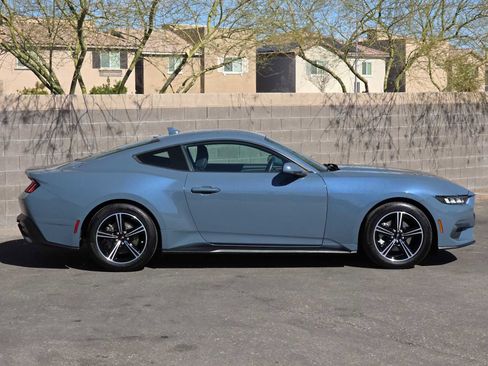 Used 2024 Ford Mustang Coupe image 10