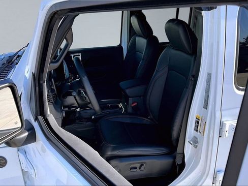 Used 2026 Jeep Wrangler Unlimited Rubicon 392 w/ Quick Order Package 27X Moab AWD/4WD image 3