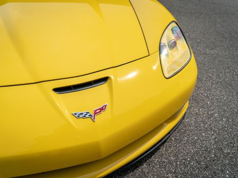 Used 2008 Chevrolet Corvette Z06 w/ Preferred Equipment Group RWD image 5