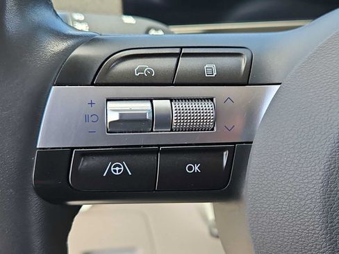 Certified 2025 Hyundai Kona SEL AWD/4WD image 23