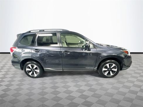 Used 2017 Subaru Forester 2.5i Premium image 33