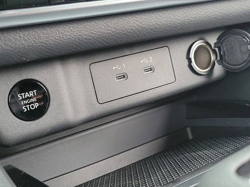 New 2026 Nissan Rogue SV AWD/4WD image 9