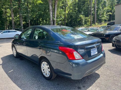 Used 2017 Nissan Versa S FWD image 5