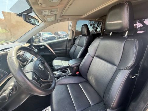 Used 2013 Toyota RAV4 Limited FWD image 17