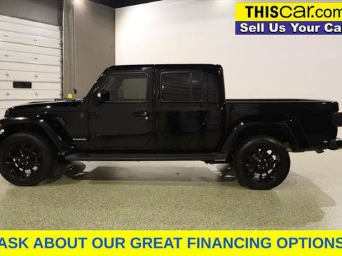 Used 2022 Jeep Gladiator Overland AWD/4WD image 4
