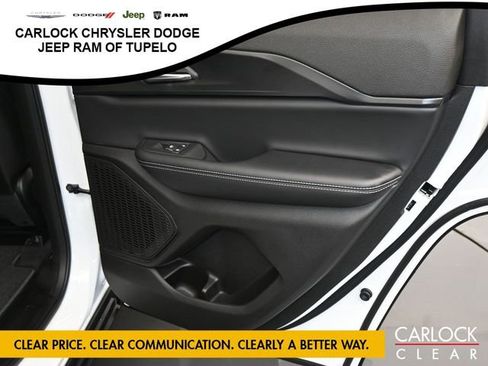 New 2025 Jeep Grand Cherokee Altitude image 32