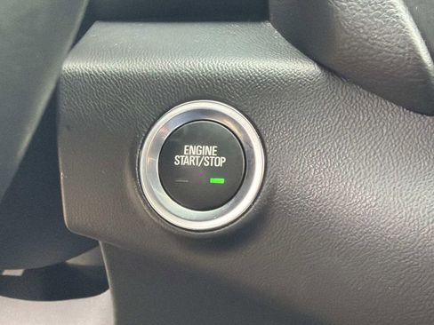 Used 2023 GMC Terrain AT4 image 31