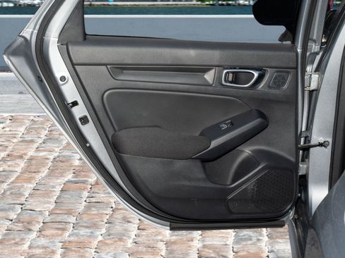 Used 2024 Honda Civic Sport image 11