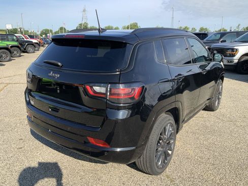 Used 2023 Jeep Compass High Altitude AWD/4WD image 13