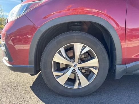 Used 2019 Subaru Ascent Premium image 9
