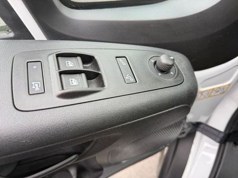 Used 2026 RAM ProMaster 2500 w/ Convenience Group FWD image 14