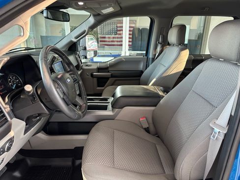 Used 2020 Ford F150 XLT w/ Equipment Group 302A Luxury AWD/4WD image 18