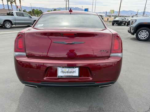 Used 2022 Chrysler 300 S w/ Comfort Group RWD image 4