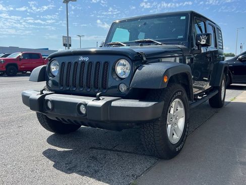 Used 2016 Jeep Wrangler Unlimited Sport w/ Quick Order Package 24S AWD/4WD image 4