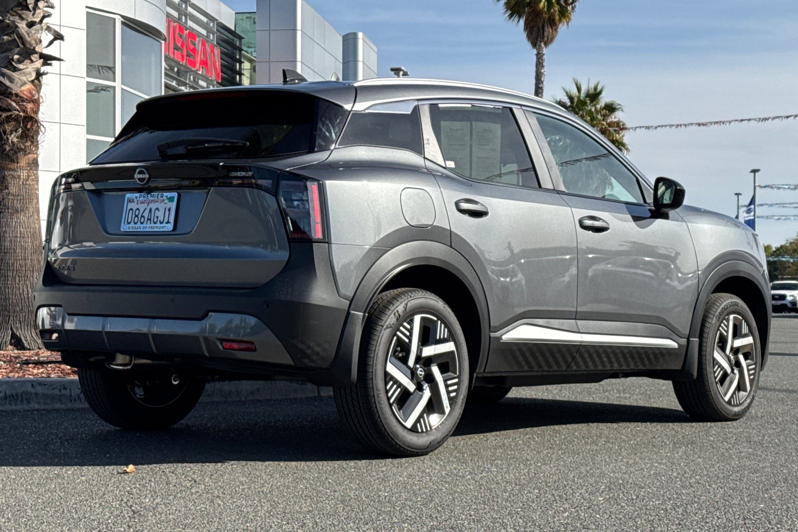 Certified 2026 Nissan Kicks SV FWD image 4