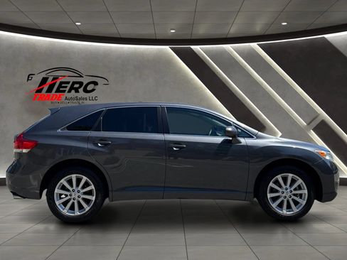 Used 2009 Toyota Venza FWD image 4