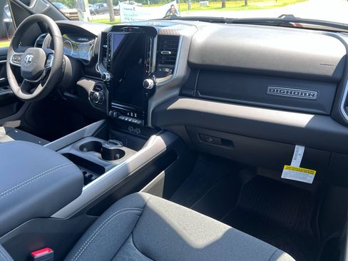 New 2026 RAM 1500 Big Horn AWD/4WD image 13