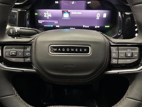 Used 2025 Jeep Wagoneer S Launch Edition image 17
