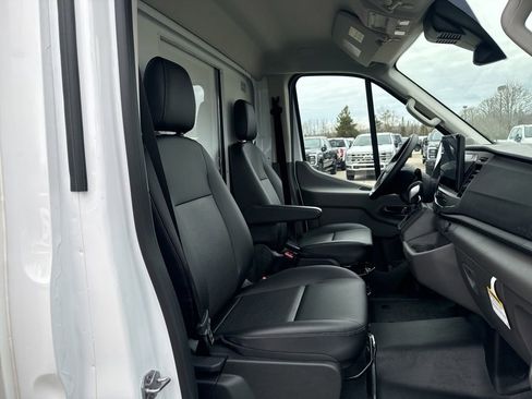 New 2026 Ford Transit 350 Low Roof DRW w/ Exterior Upgrade Package RWD image 34