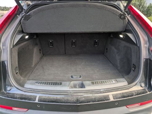 Used 2023 Cadillac XT4 Premium Luxury image 30