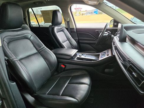 Used 2023 Lincoln Aviator Reserve AWD/4WD image 22